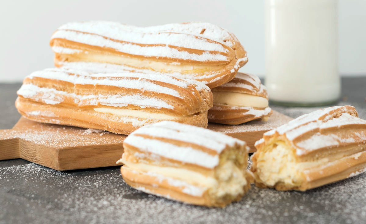 Eclair alla crema di latte